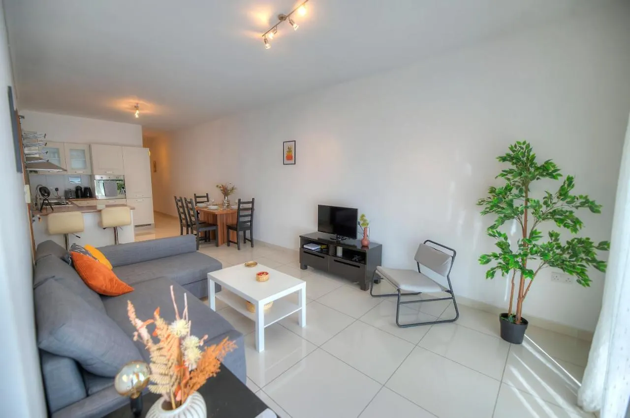 Apartment Large And Modern 2Bedroom With Balcony Glub1-1 Gzira
